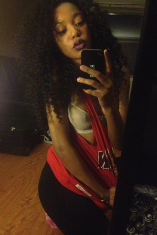 thelovelybones124:  onlyloveisblackwomen:  source: http://thelovelybones124.tumblr.com/  So where the fuck did this come from ? Lol