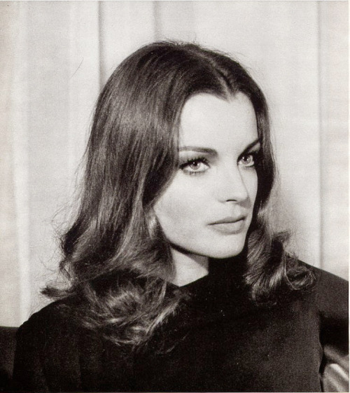 jdchiaramonte:  Romy Schneider dans les années 70