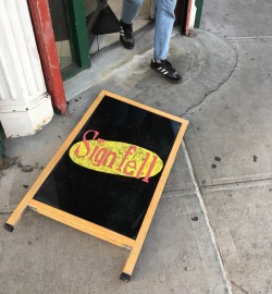 specialbored: Sign fell. 