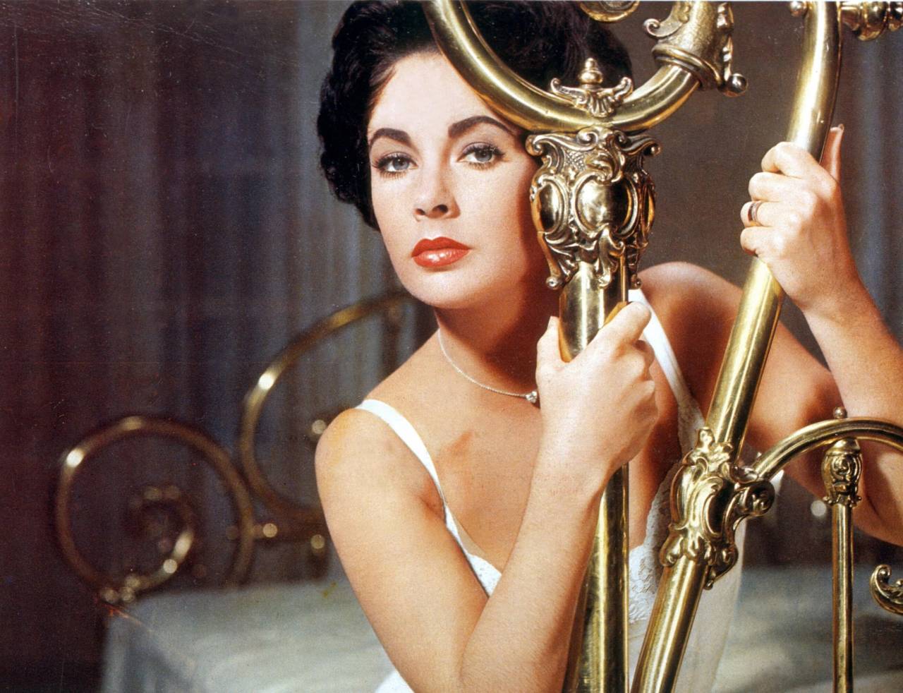 Tales From The Troubled Brow — Elizabeth Taylor as Margaret “Maggie The ...