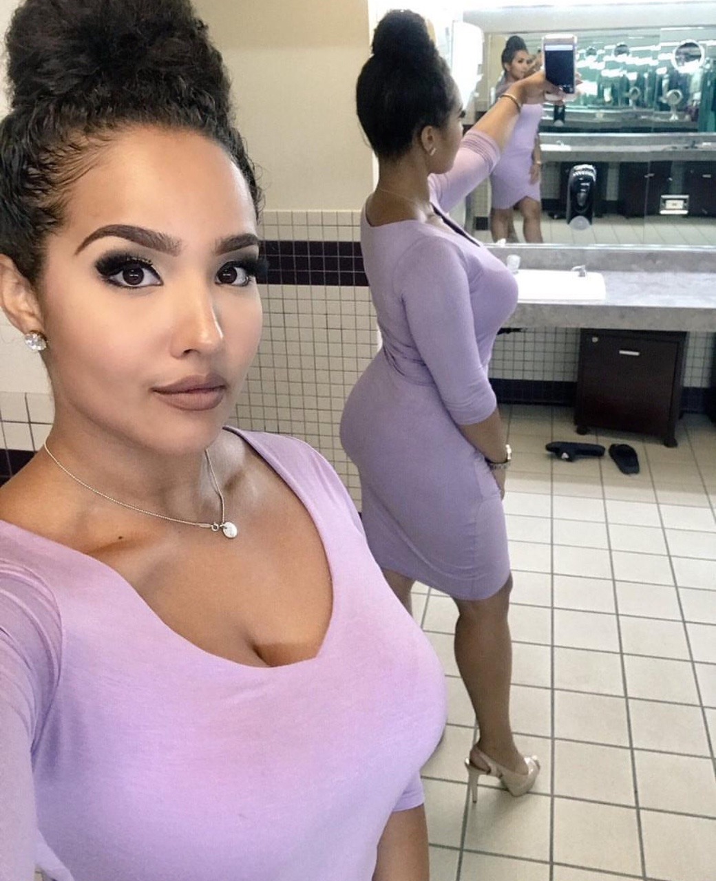 big-eyedblack-gal:  Only reason to watch the news
