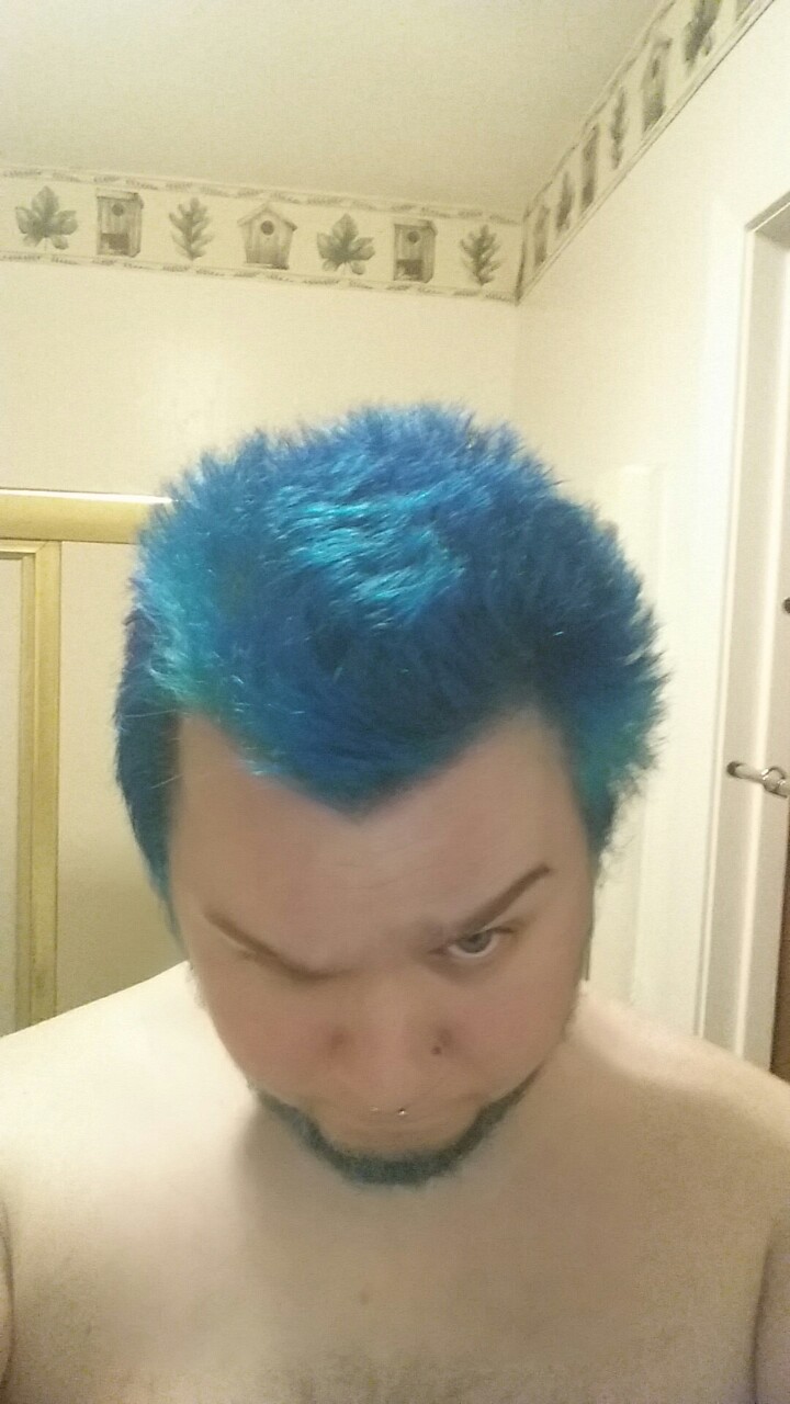 bearswithantlers:  Ion Color Brilliance Sky Blue Second application  Well, its darker,