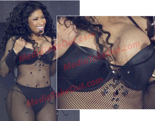 chocolatynipples:  Nicki Minaj at a concert porn pictures