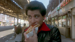 boyseatingpizza:  John Travolta wins