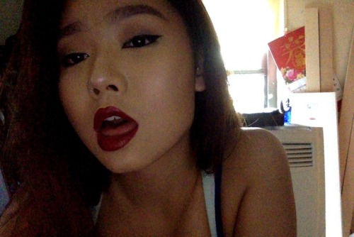 Porn Pics mqln:  i feel invincible with red lipstick