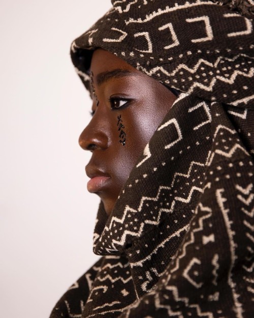 osengwa: “DAFARA” (2020).⁠ Visuals via @⁠ Makeup artist &amp; creative director @nal