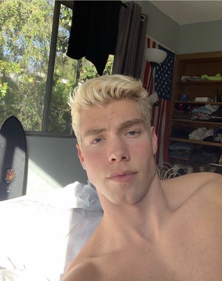 derek-chadwick:  photogenicsoul:    @derekchadwick 