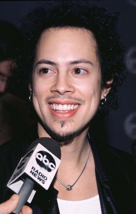 slowandangry: Kirk Hammett 1997