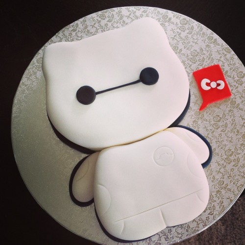 Hello Kitty Baymax Cake. #hellokitty #baymax #bigherosix #cake