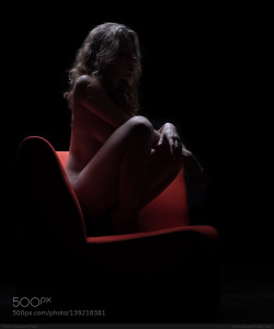 shared500pxfavs:  Red, with Clara. by orain, http://500px.com/photo/139218381 