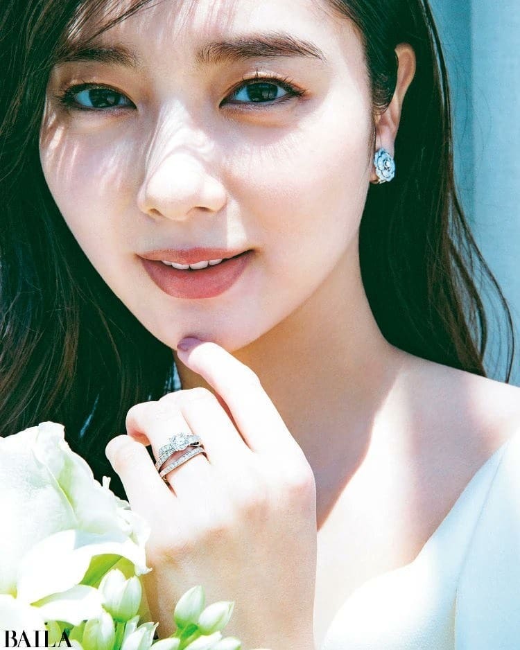 かわいい O 新川優愛 Yua Shinkawa かわいい O 新川優愛 Yua Shinkawa