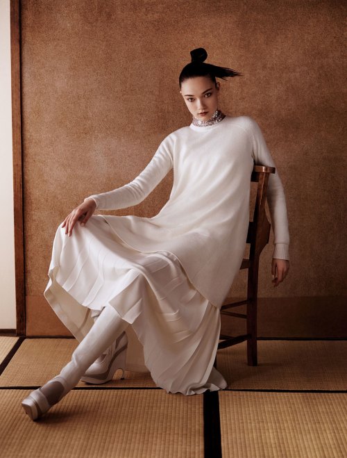 Yumi Lambert by Yu Cong for Harper’s Bazaar China, May 2015