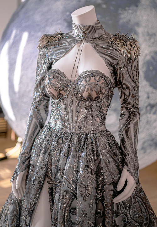 evermore-fashion:Favourite Designs: Chotronette ‘Moonshine’ Gown [x] [image id: three pictures of a 