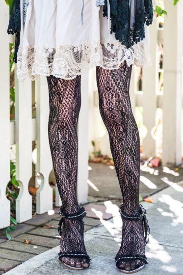 Florentine Lace PantyhoseFlorence, Italy is known for it’s fabulous Renaissance art and archit