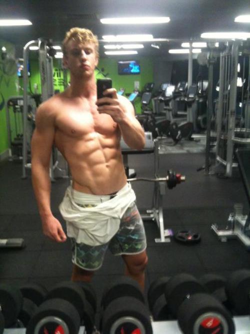 fraternityrow:  aplethoraofmen:  Disdain  never knew disdain could be that hot