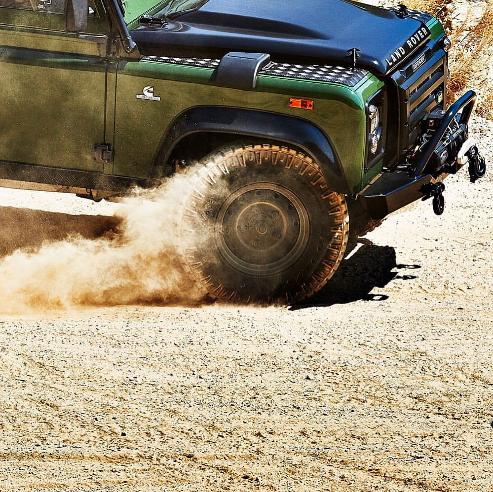 #TOPsecret projects dropping soon
Keeping the faith with a different kind of #LANDROVER
•
working with the best crew to bring some images from the edge 🏔
📷 @stanevansphoto
.
.
.
.
#defender #outside #overland #wild #customtrucks #blacklist...