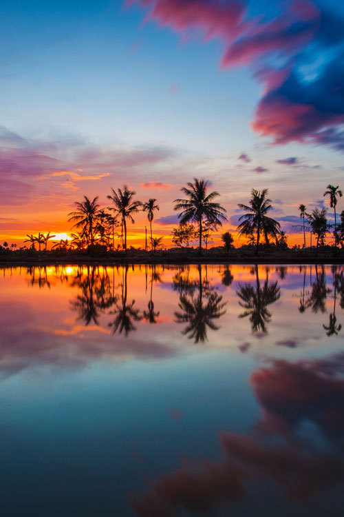 earthyday:Sunset Reflectionby Aidilhayat Photography