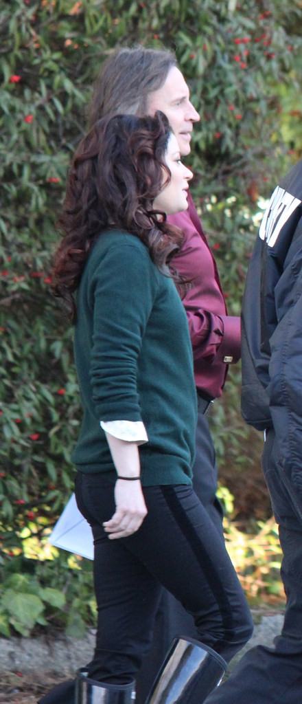 hookier:  Lana, Emilie and Robert on set - 03/17/14 &amp; 03/18/14 (x) 
