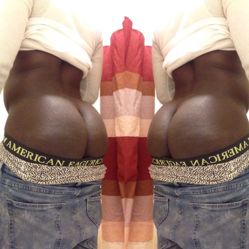 blaqsquirtfest21:  I ❤️ 🍫🎂‼️ hbu?