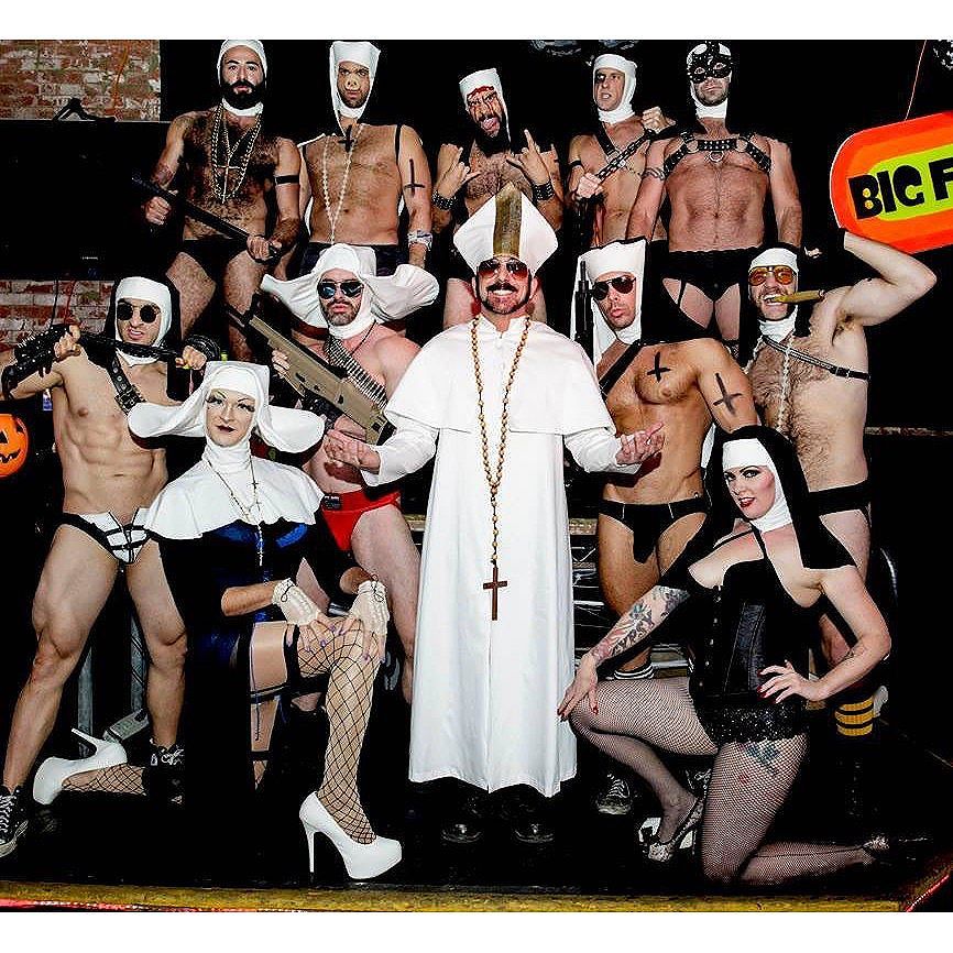 gayweho:  ‘THE BAD HABBITS’ gave &lsquo;em hell last night at the BFD Halloween