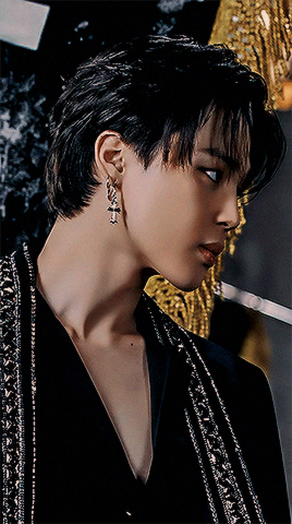 MAP OF THE SOUL ON:E CONCEPT PHOTOBOOK