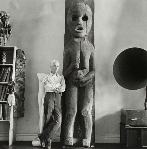 mpdrolet: Max Ernst at Peggy Guggenheim’s home, New York, 1942 Hermann Landshoff