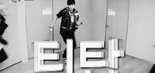 dokkyum-blog:  chunji avoiding a head-on collision… and then acting like it never would have happened 