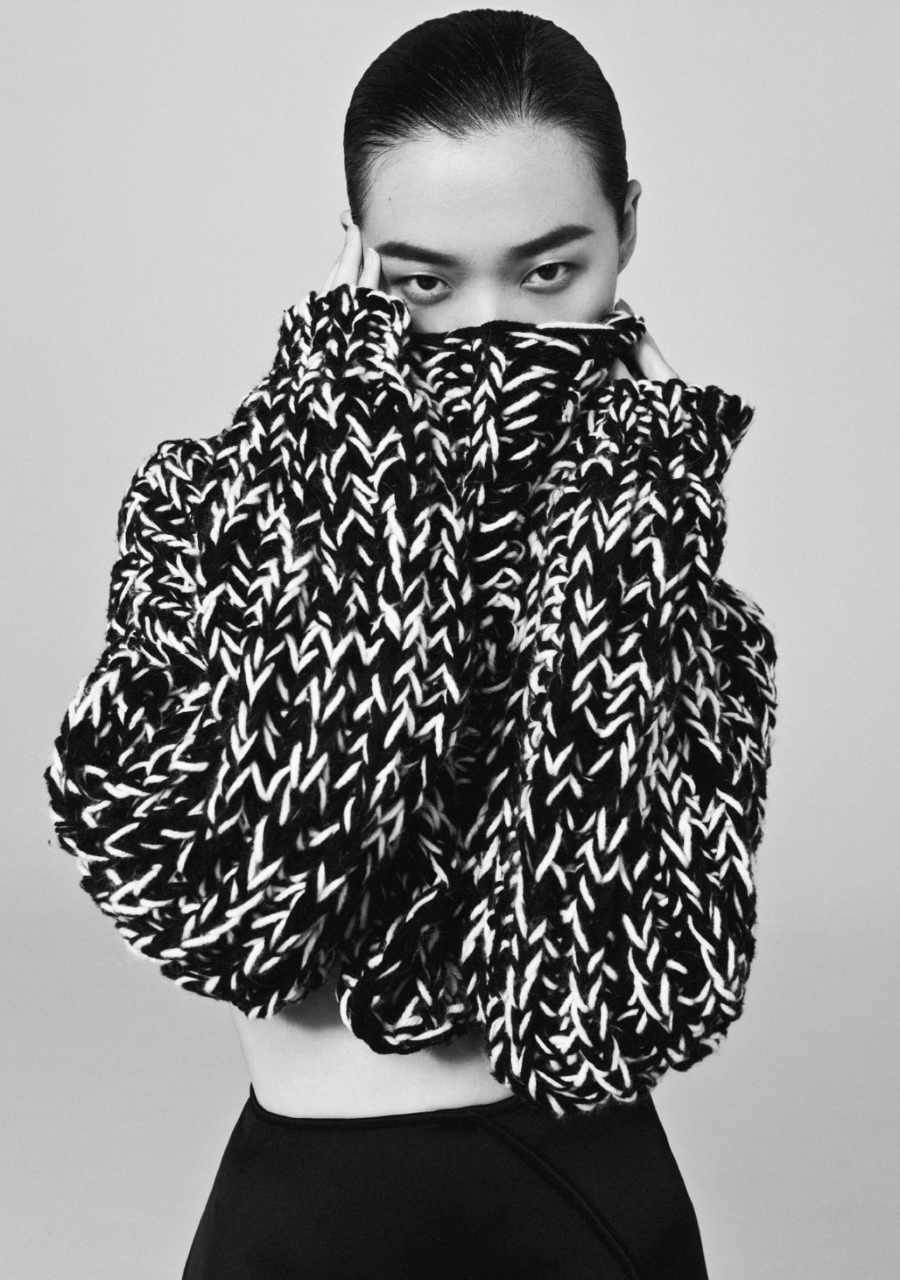 opaqueglitter:  China Weekly, Tian Yi photographed by Yu Cong 