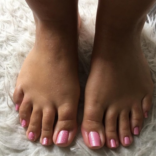 larasfeet