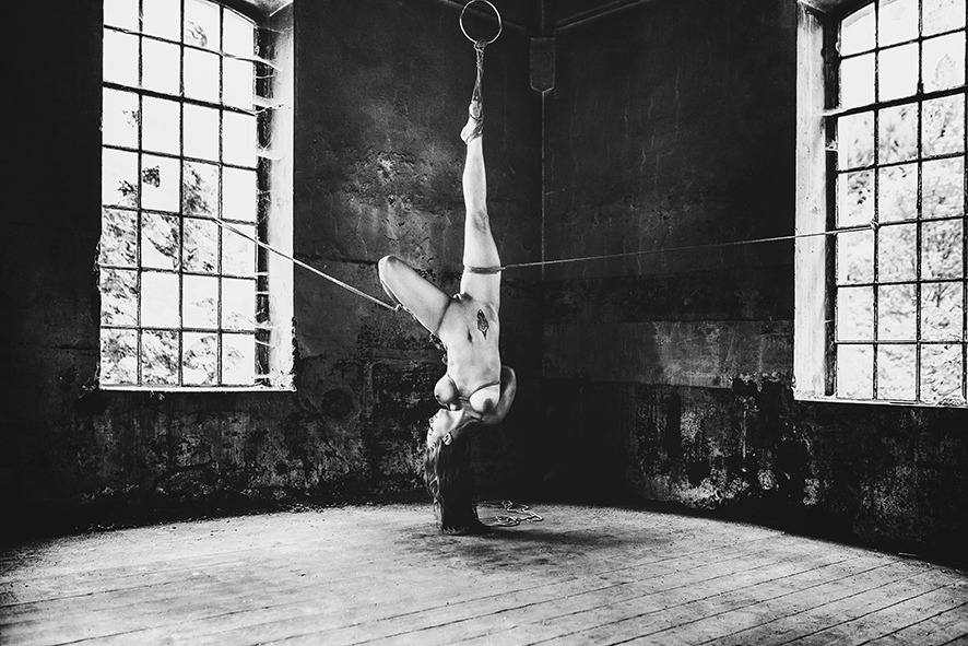 beyondmybelovedimage:  by my beloved man www.2ndfloor-bondage.com 