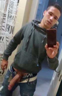 phd-bullrider:  My buddy’s little brother is sexting me! He wants my cowboy ass!
