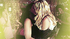 coinneachh:  30 days of valkubus └ day 8 - bo/tamsin + kisses 