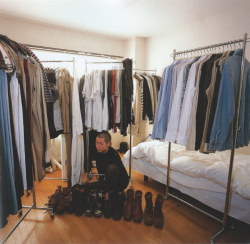 jarrodrc:Martin Margiela“A studio condo 15 minutes’ walk from work, 88,000 yen a month, with separate bath and toilet. The place is so immaculate, it’s hard to believe he’s been living here for six years. An instructor at Bunka Fashion College,