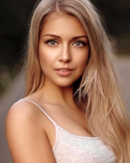 lovethatbeauty:  If you’re in the mood for adorable…….the wait is over!  Say hello again to German model Madlen Knorr.  22 year old Madlen is all kinds of stunning.  I hope you enjoy!