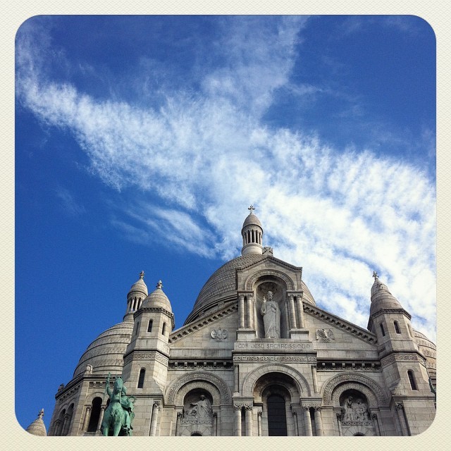 We zijn er klaar voor de Paris Loveshoot bij de #Sacré-Cœur. #parisls14 (bij Sacré-Cœur, Paris)