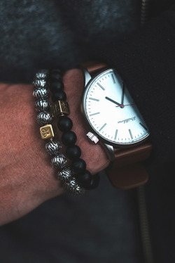 themanliness:  Custom made luxury bracelets from Aurum Brothers Premium Minimal Silver Onyx - 贵 Premium Minimal Silver - 踛 Shop Here 