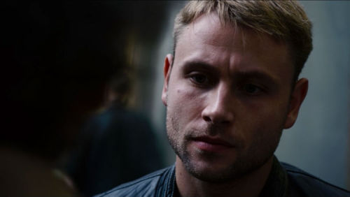 damexculo:  Estoy tan pero tan enamorado de este tío!!!! Me vuelve loco como si fuera un adolescente. 😍😍😍😍😍😍💘💘💘💘💘💘Max Riemelt Ich Liebe dich