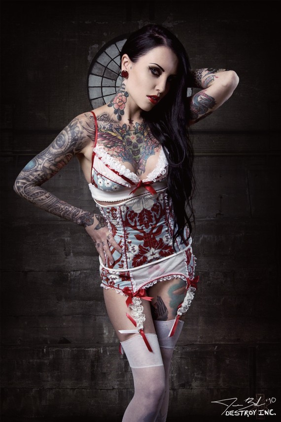 corset-ladies:  Corset http://corset-ladies.tumblr.com/