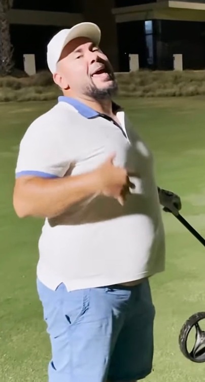 vavavoommmsblog:fatass on the golf course… i think ur gonna need a bigger shirt 😭 