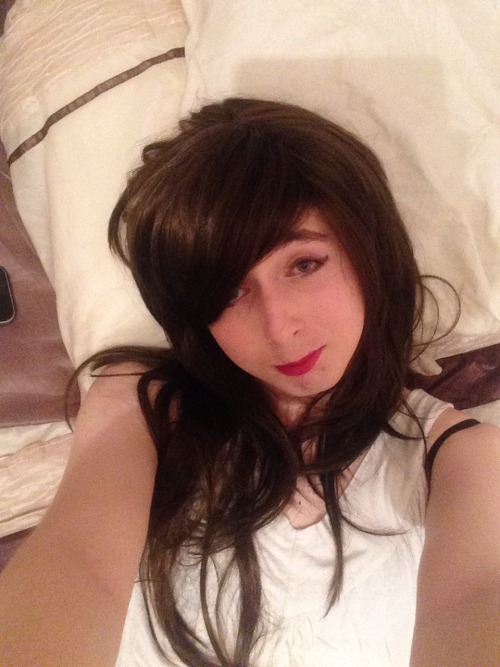xstacycdx:  I ended up playing with myself last night Aswell and had so much fun I ended up cumming quite a lot on my hand  There’s a few face pics there I think I kinda look pretty for once so that’s something but hope you all like