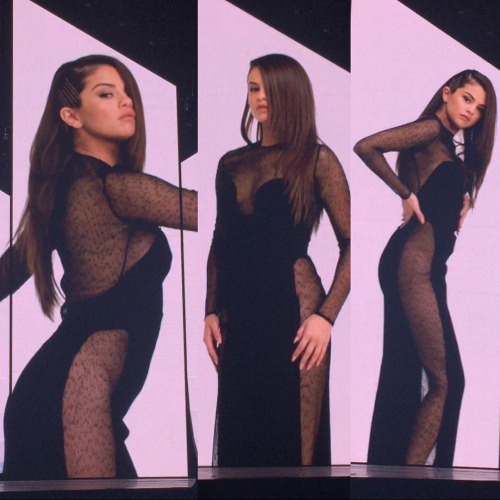 selgomez-news:June 1: Visuals of Selena on the screen in Brooklyn, NY (credit: videosofgomez)