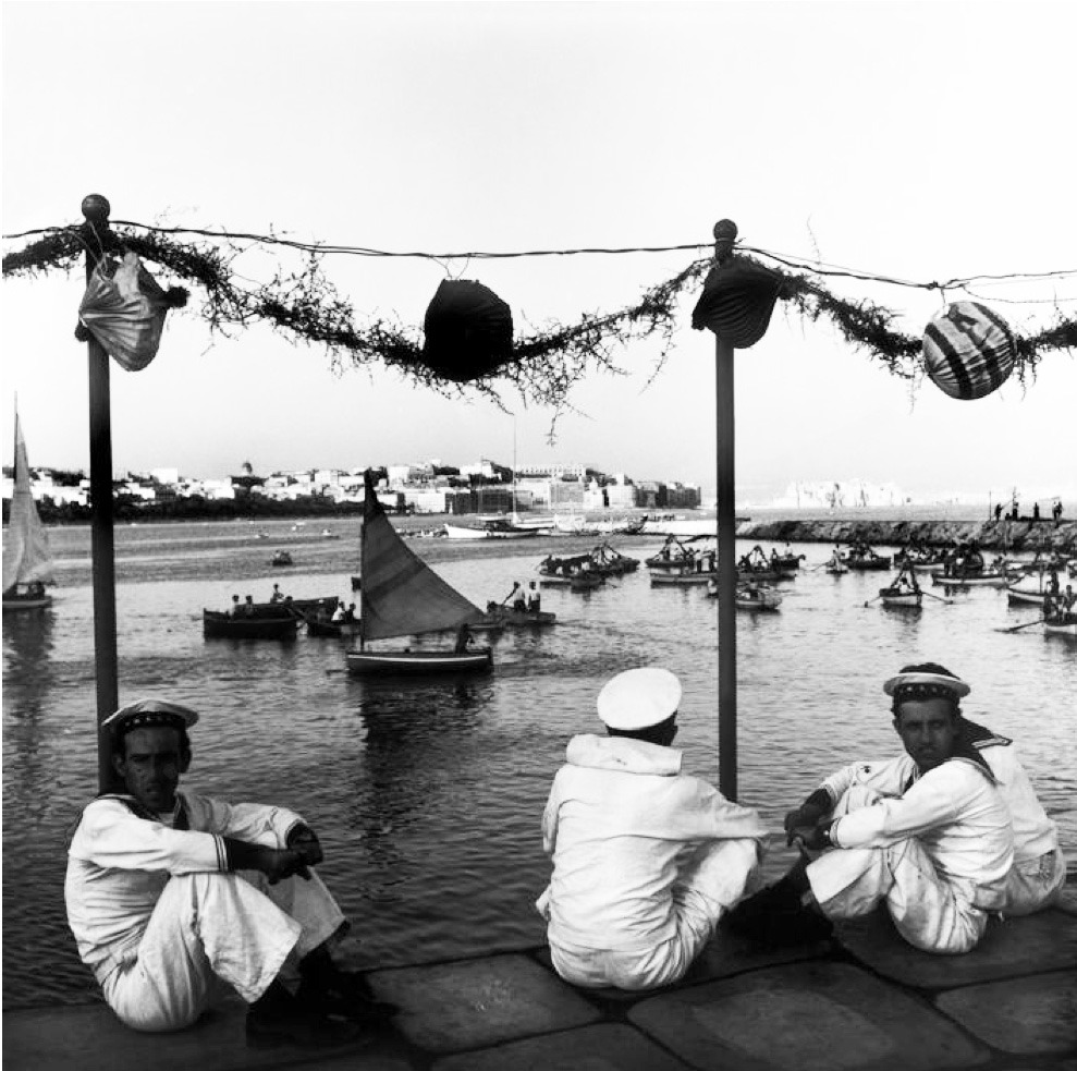loverofbeauty:Herbert List  Italian sailors,   Naples, 1953      Originally