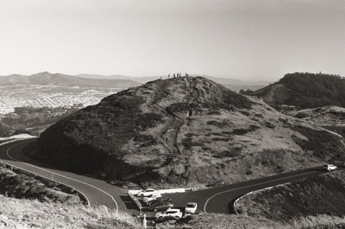 divided | ❌| #35mmfilm | #pentaxk1000 | #filmphotography (at Twins Peaks)