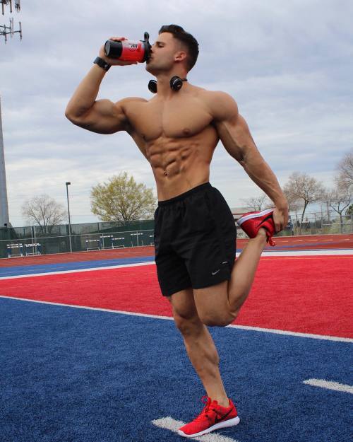 musclepuppy: Gymspiration of the Day Stay hydrated and never forget to stretch Jocks.