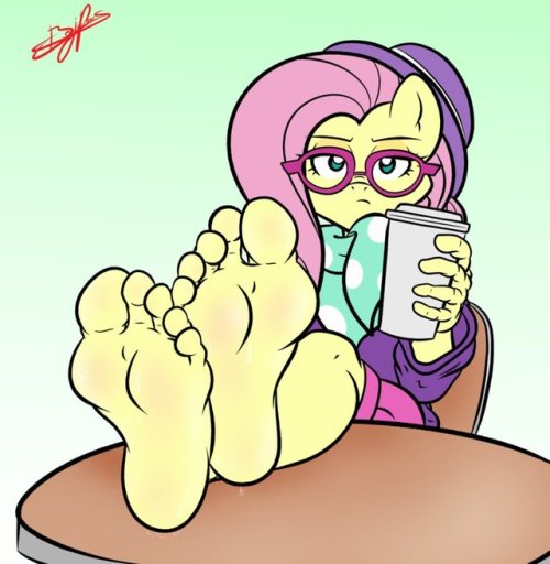 Hipstershy by BenjiPaws