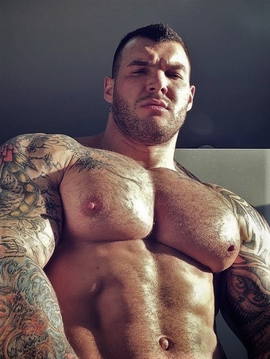 chest-n-nips: