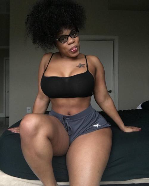 ratedthickent:  DOMINIQUE IS A GODDESS!!!