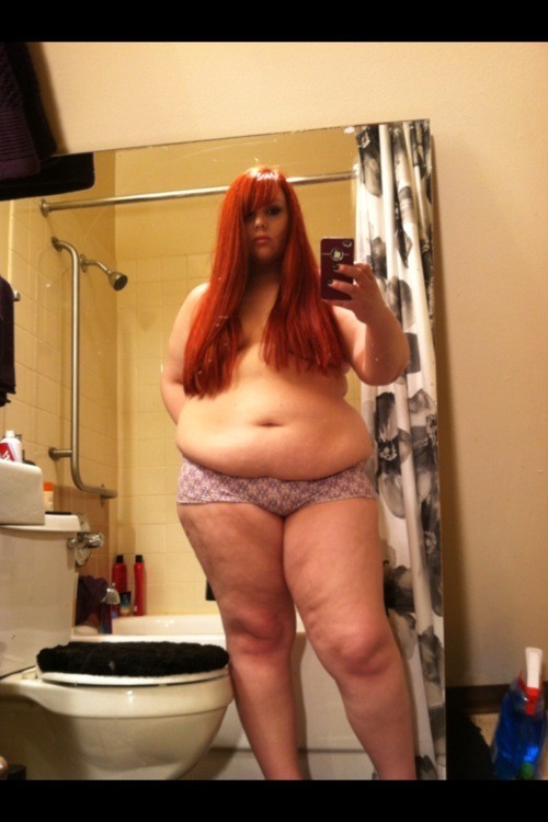 my-fat-selfy:  Real name: Jessica Married: No Pictures: 39 Naked pics: Yes Free sign-up: Yes Link to profile: HERE 