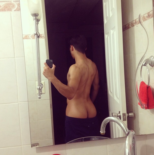@Ottoyanez DESNUDO