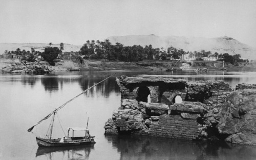 grandegyptianmuseum:The Bath of Cleopatra, Elephantine island, 1906